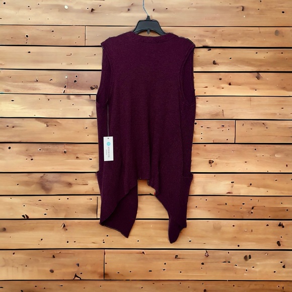 Melanie K sleeveless cardigan - Picture 2 of 3